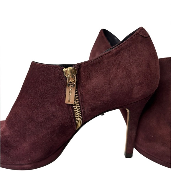 L.K. Bennett Doris Suede Pumps Size 36 US 5 1/2
Burgundy Zipper Heel Ankle Boots - Picture 3 of 7